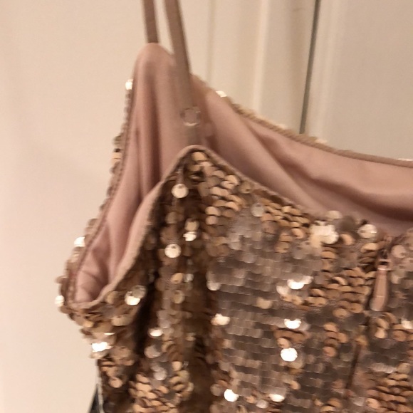 Lulu gold sequin party dress - Picture 3 of 4